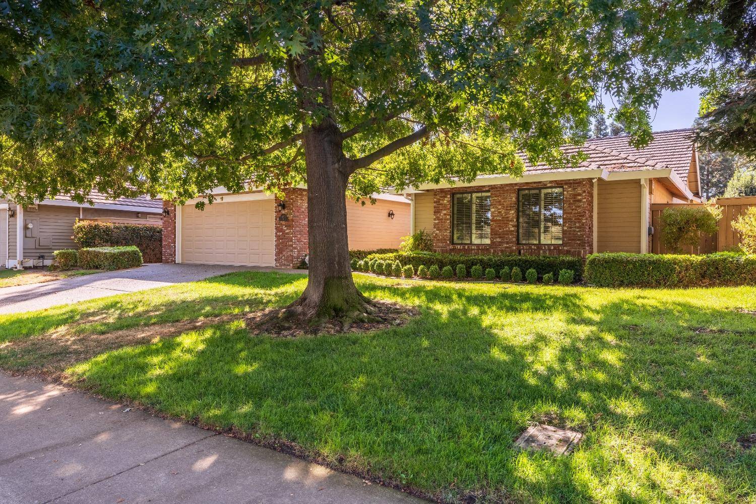 Gold River, CA 95670,11853 Prospect Hill DR