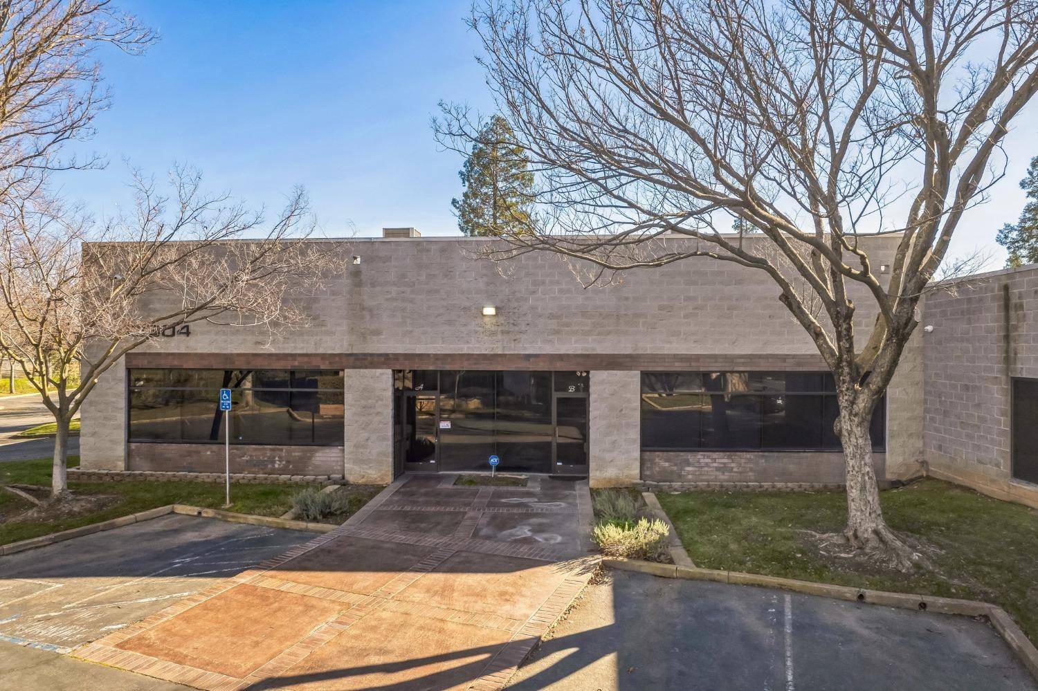 Sacramento, CA 95827,10304 Placer LN