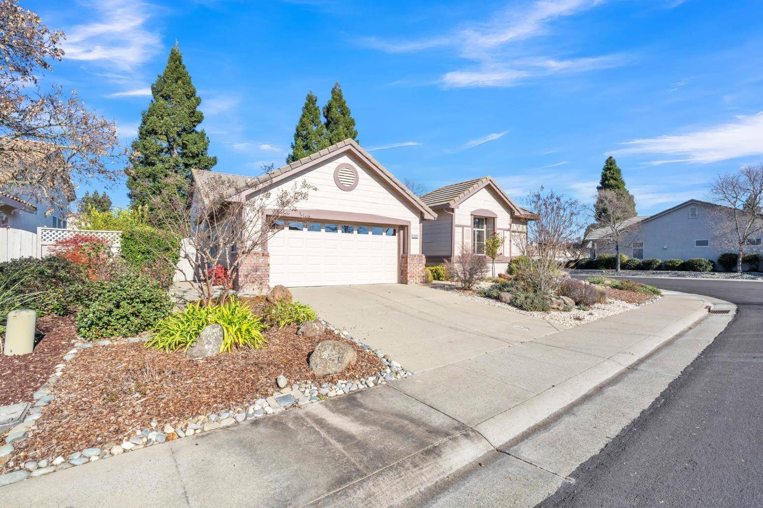 Roseville, CA 95747,5353 Dreamgarden LOOP