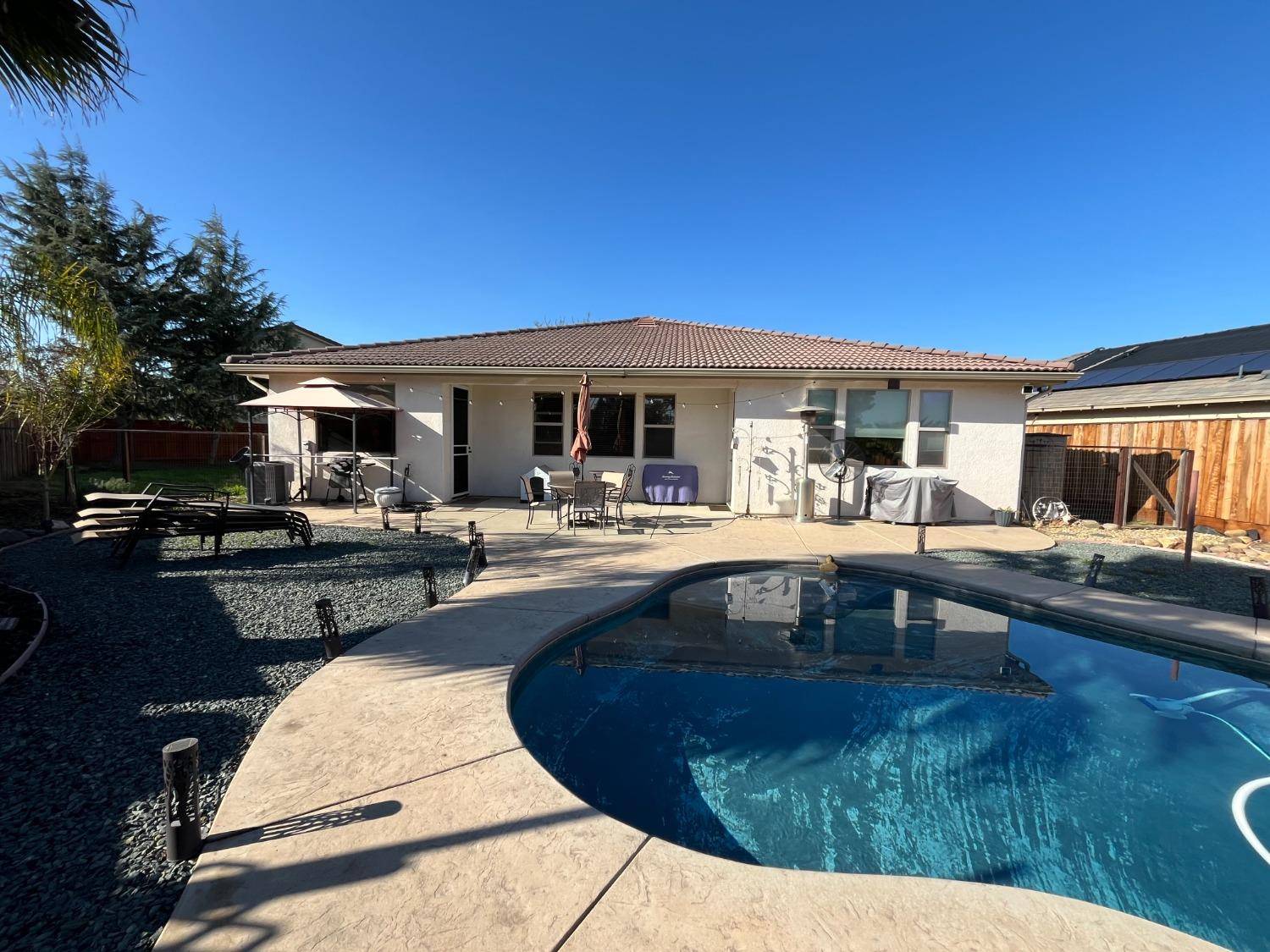 Atwater, CA 95301,2056 De La Guerra WAY