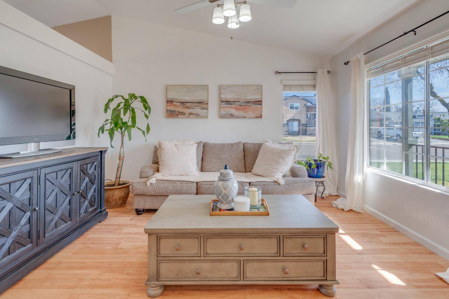 Newman, CA 95360,601 Sweetgum LN