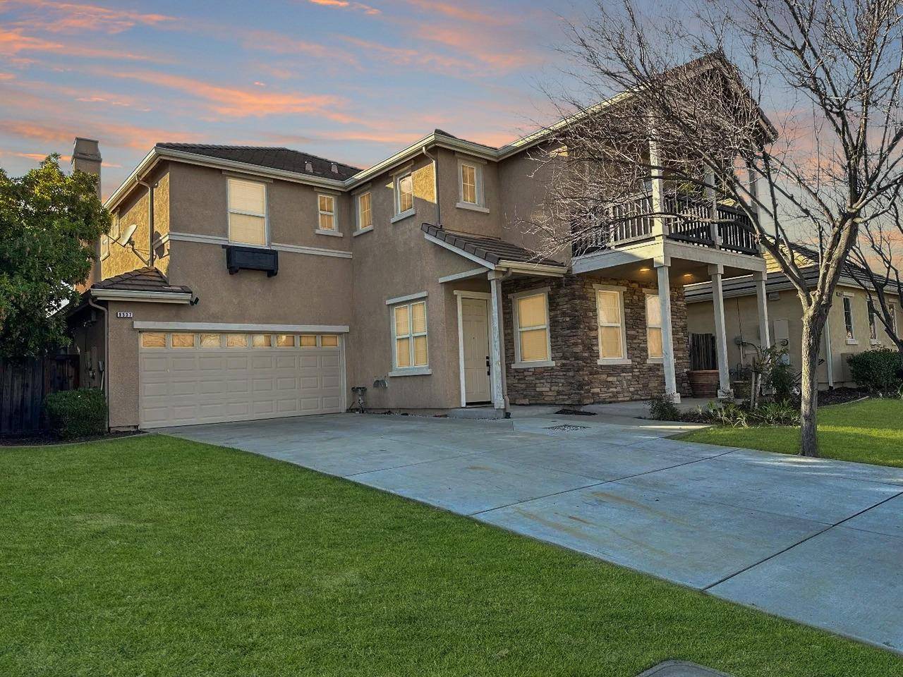 Patterson, CA 95363,9537 California Oak CIR