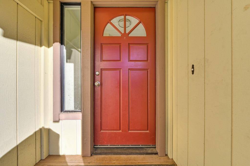 Cool, CA 95614,2111 Angel Camp CT