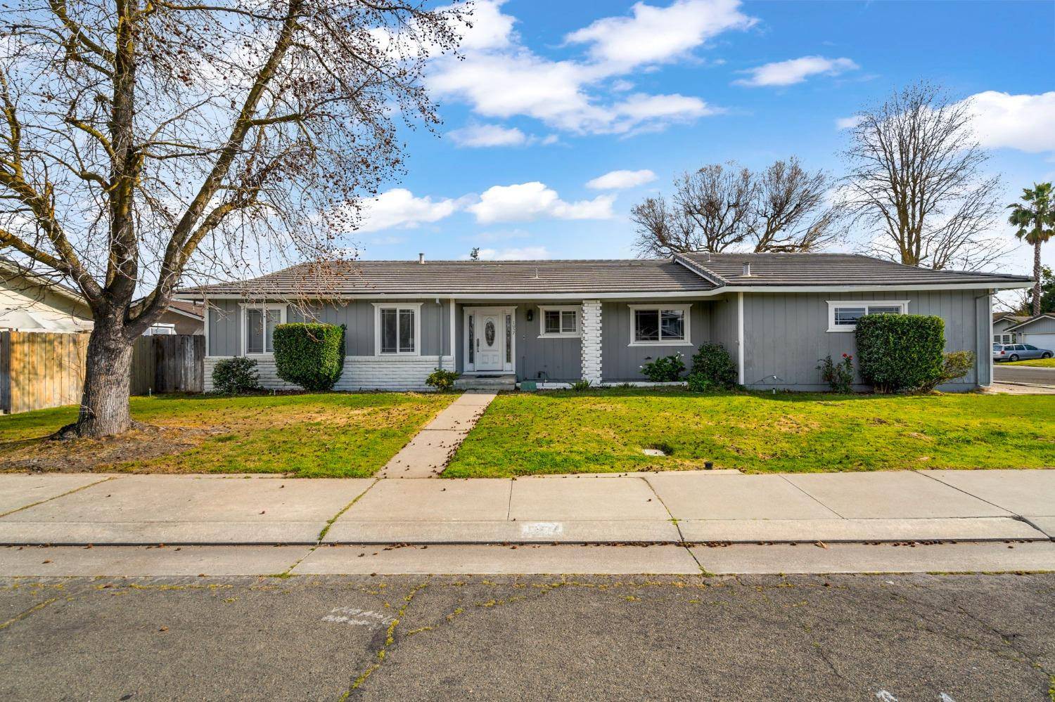 Stockton, CA 95209,1057 Springoak Way