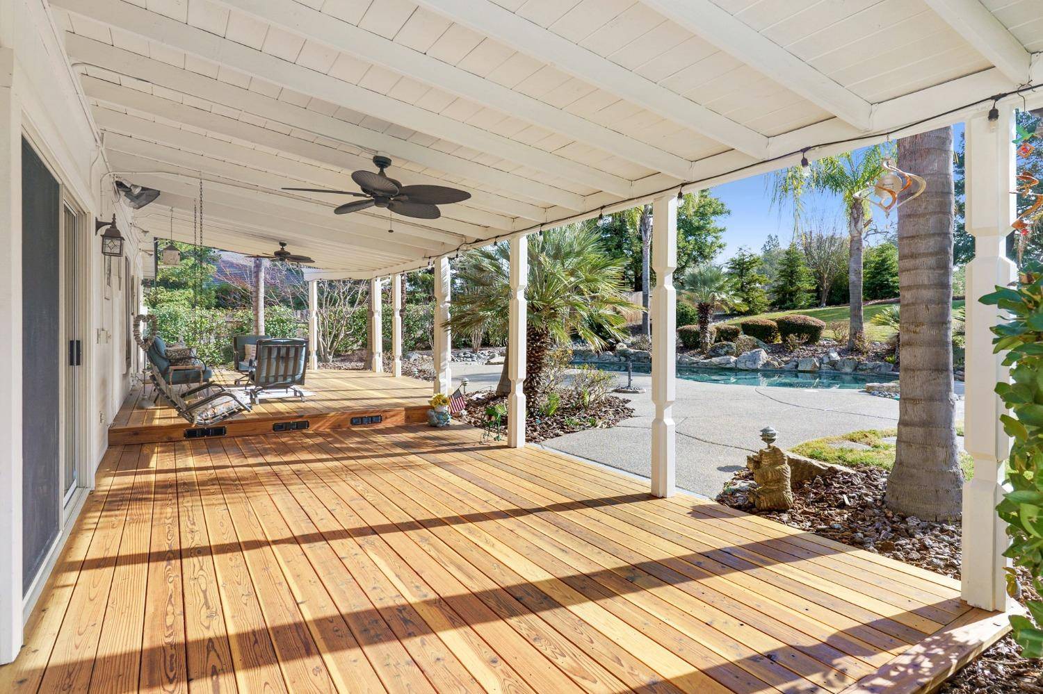 Orangevale, CA 95662,8816 Country Creek DR