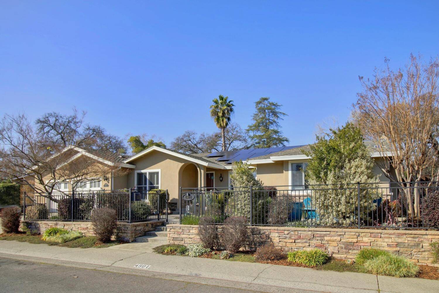 Carmichael, CA 95608,4901 Thor WAY