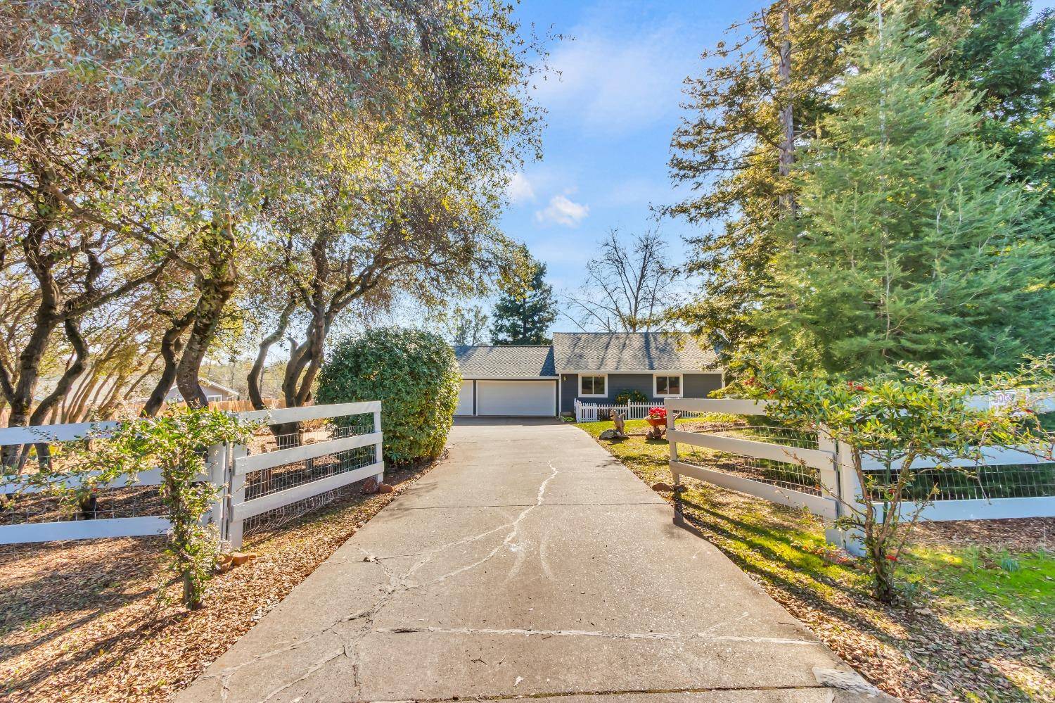 Shingle Springs, CA 95682,3944 Whispering Pines CT