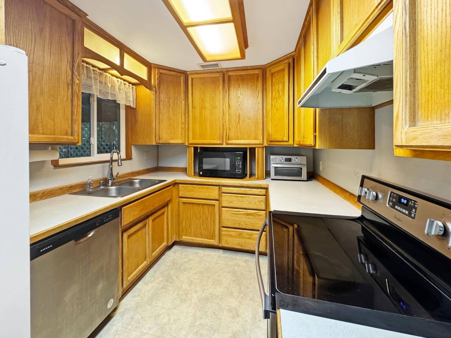 Fair Oaks, CA 95628,8556 Pershing AVE