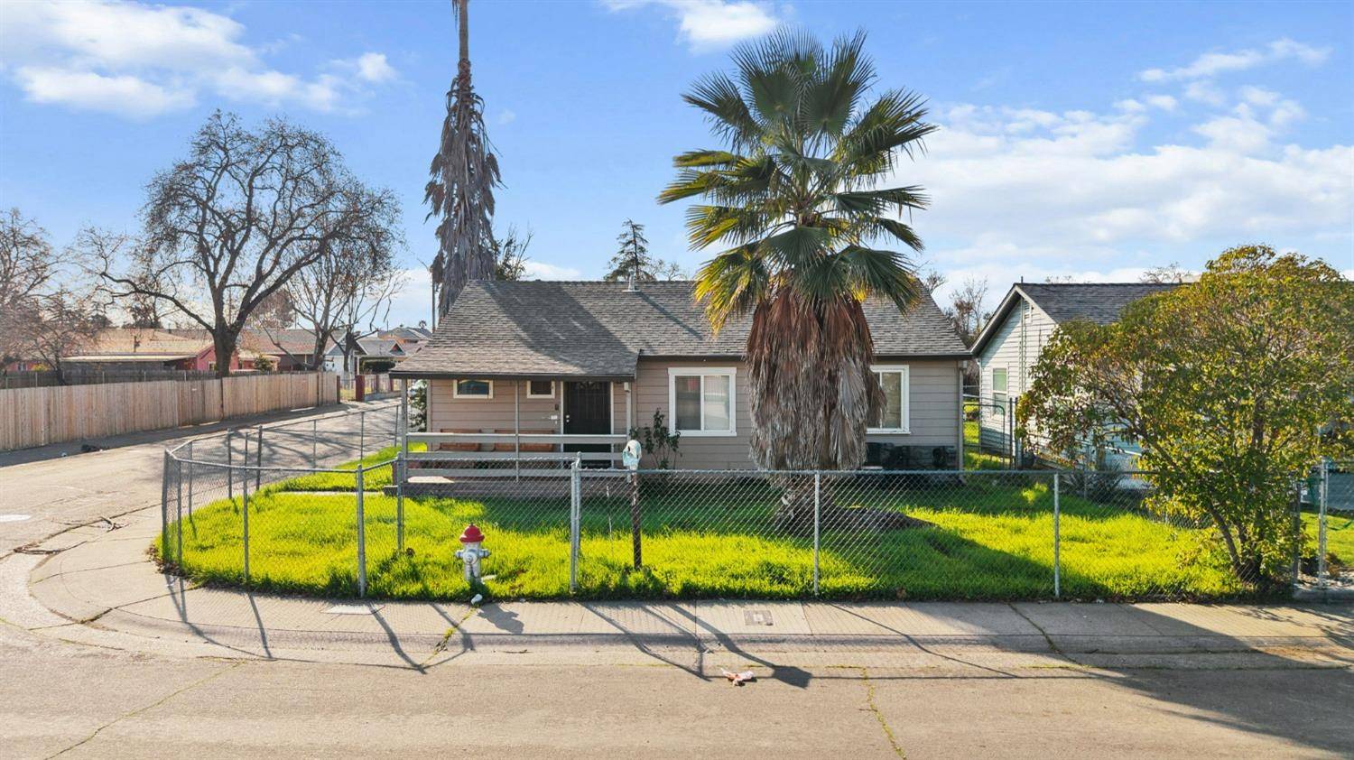 Sacramento, CA 95838,1234 South AVE