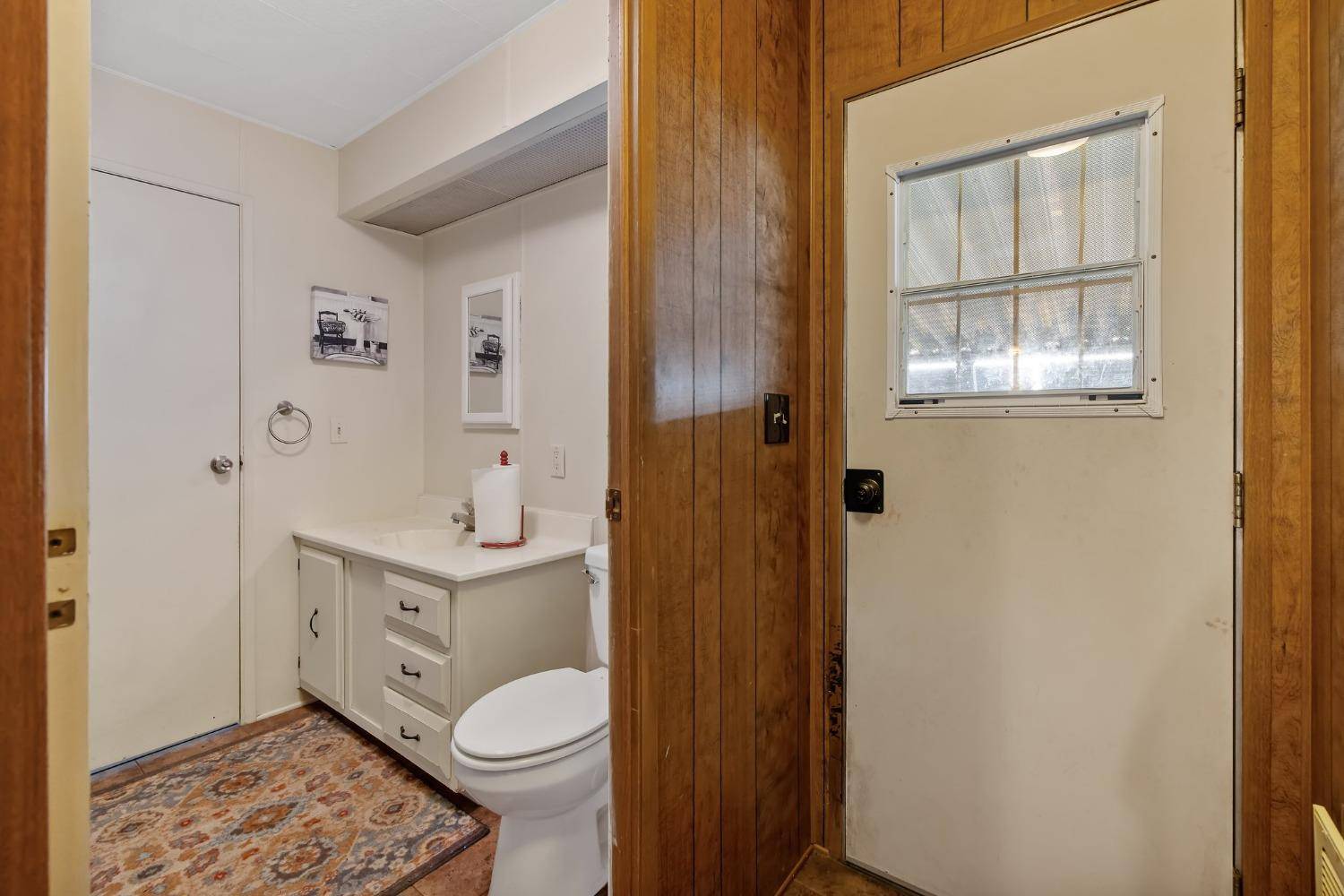 Hanford, CA 93230,860 E Grangeville BLVD #1