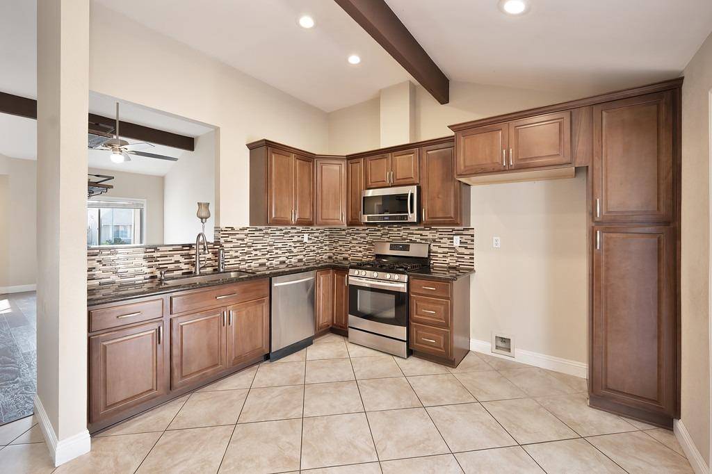 Sacramento, CA 95823,4051 La Tarriga WAY