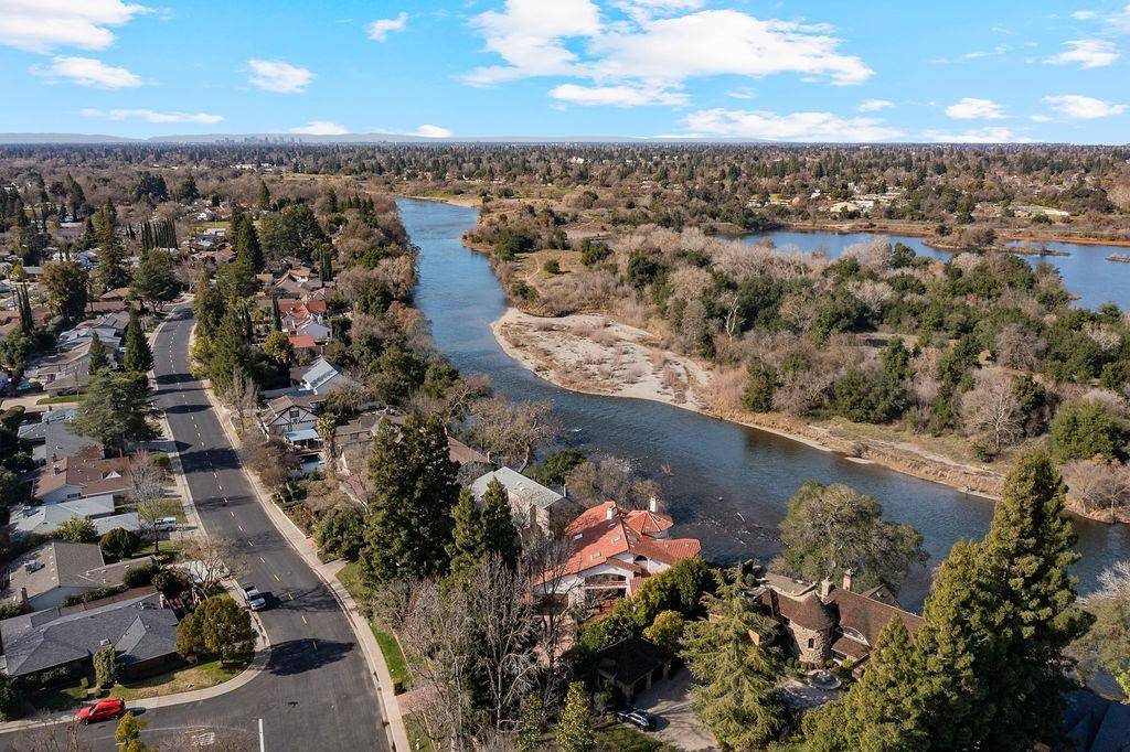 Sacramento, CA 95827,9801 Mira Del Rio DR