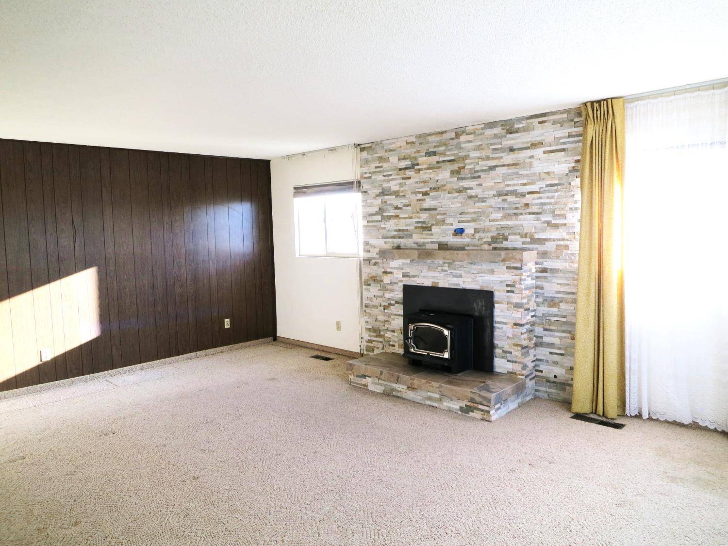 Marina, CA 93933,3052 Eddy CIR
