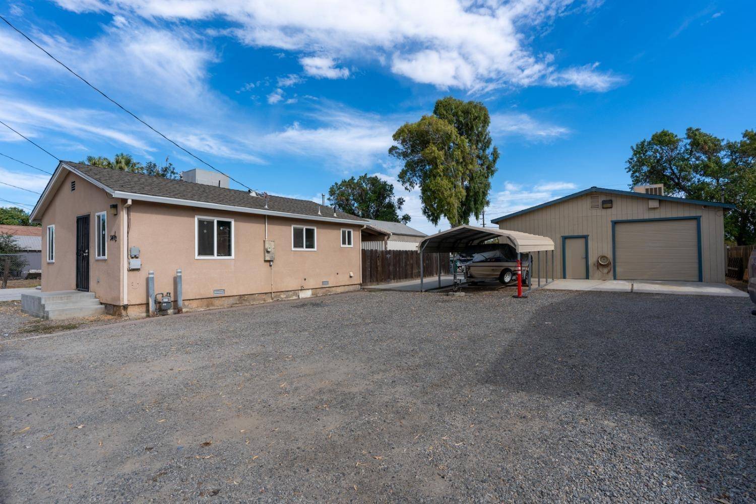 Los Banos, CA 93635,339 H ST