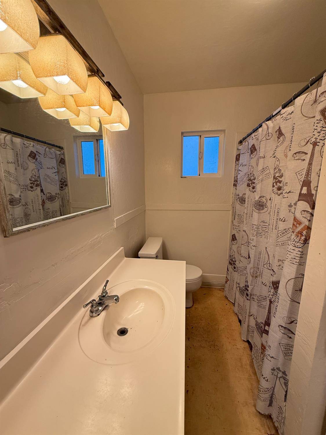 Oroville, CA 95965,785 Bird ST