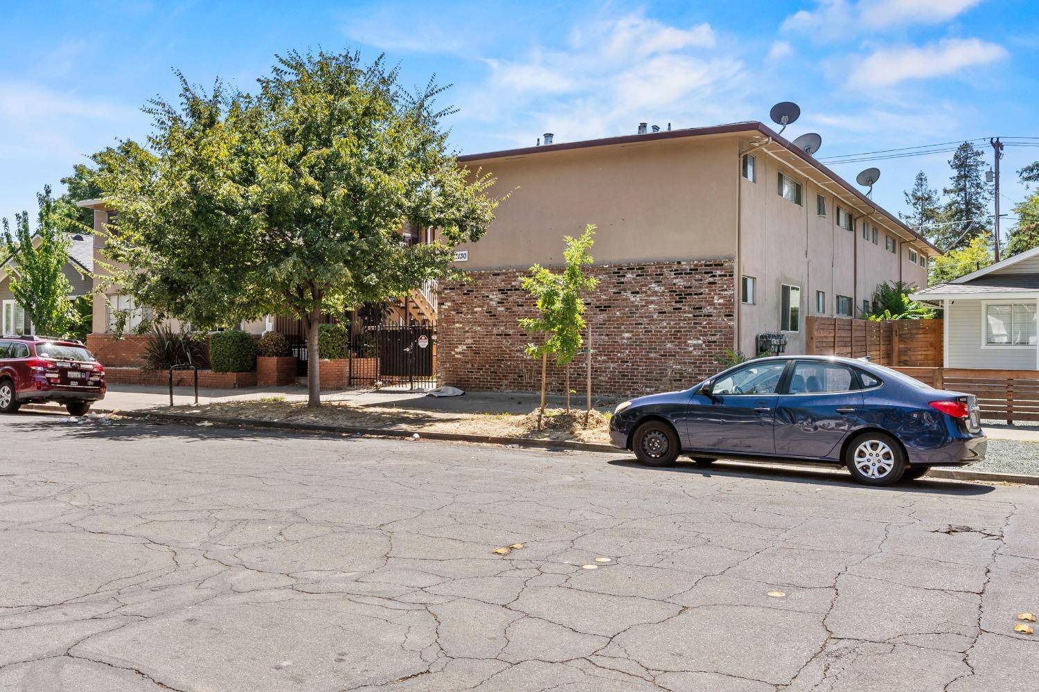 Sacramento, CA 95817,3132 3rd AVE