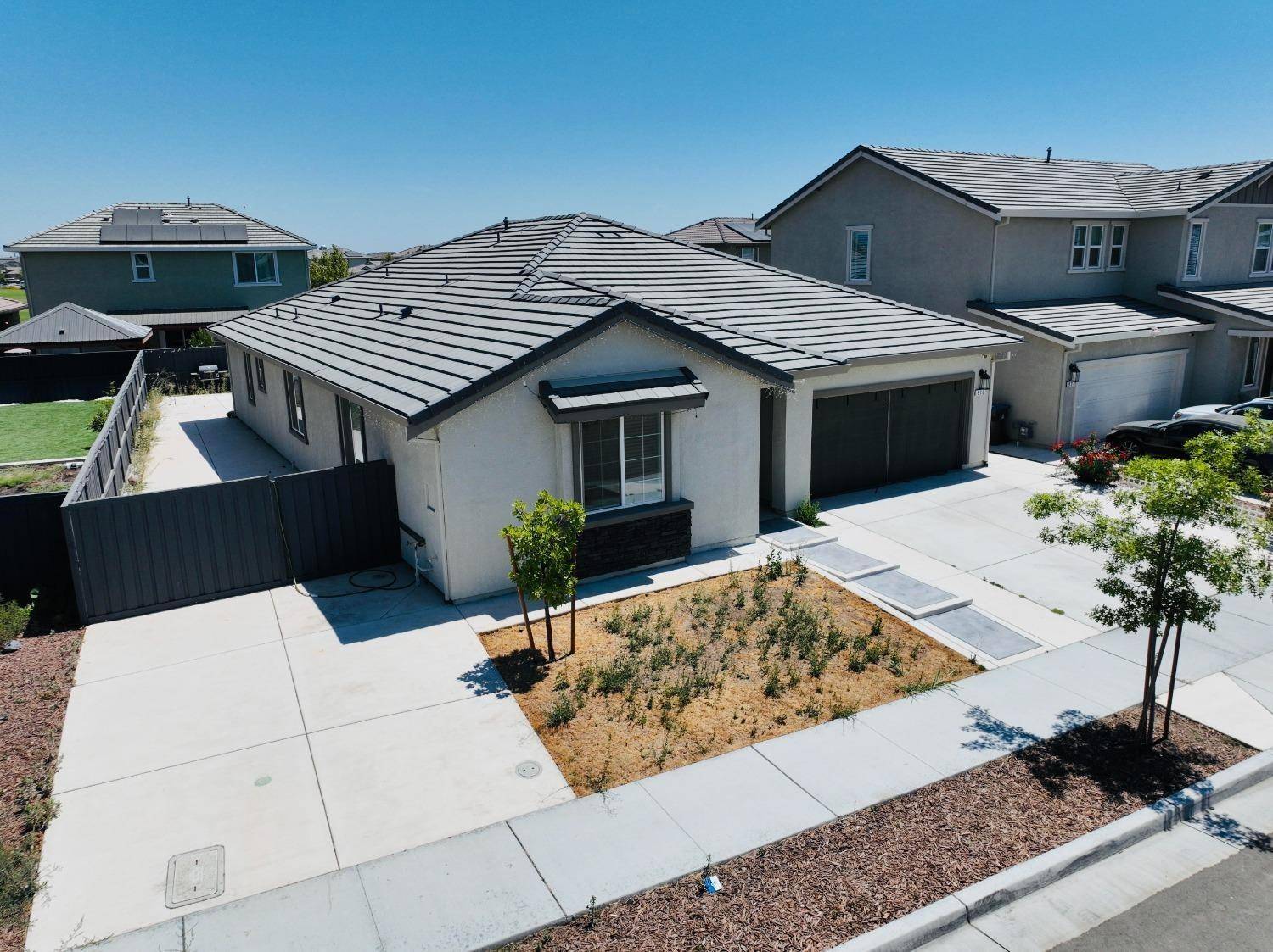 Lathrop, CA 95330,912 Loon ST