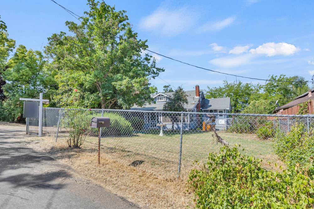 Newcastle, CA 95658,9032 Howell LN