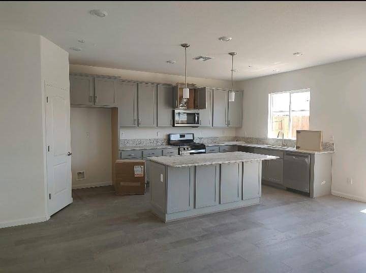 Fowler, CA 93625,775 E Curtis AVE