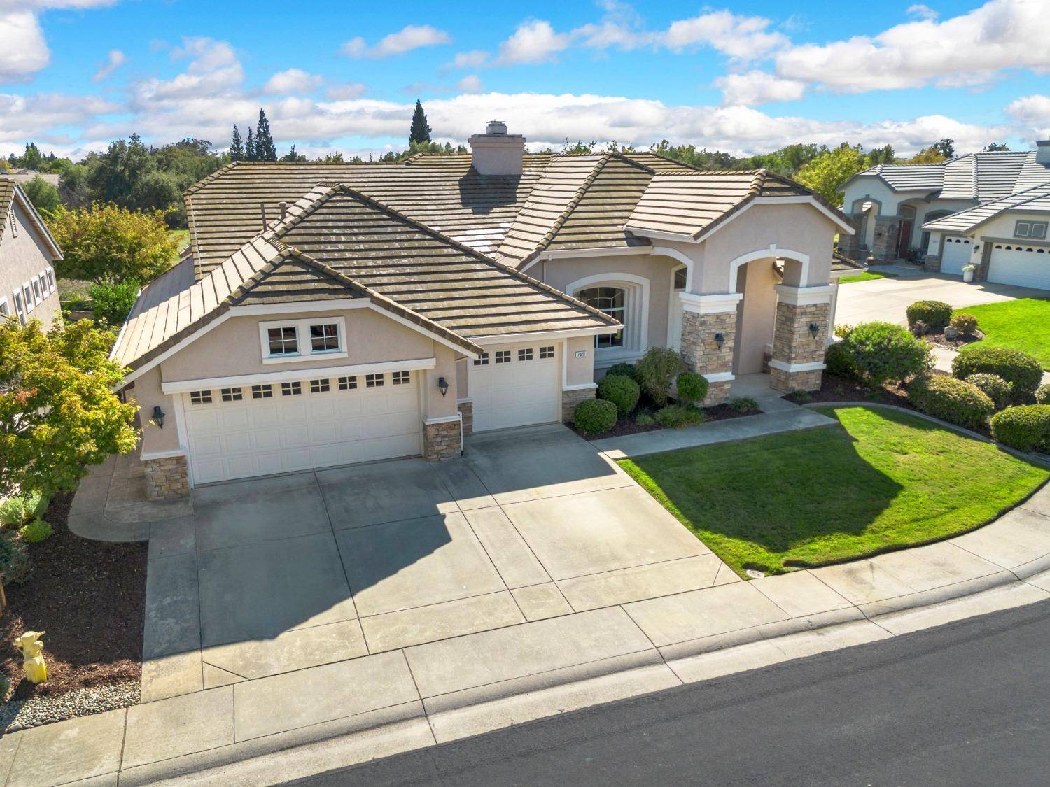 Roseville, CA 95747,7329 Acorn Glen LOOP