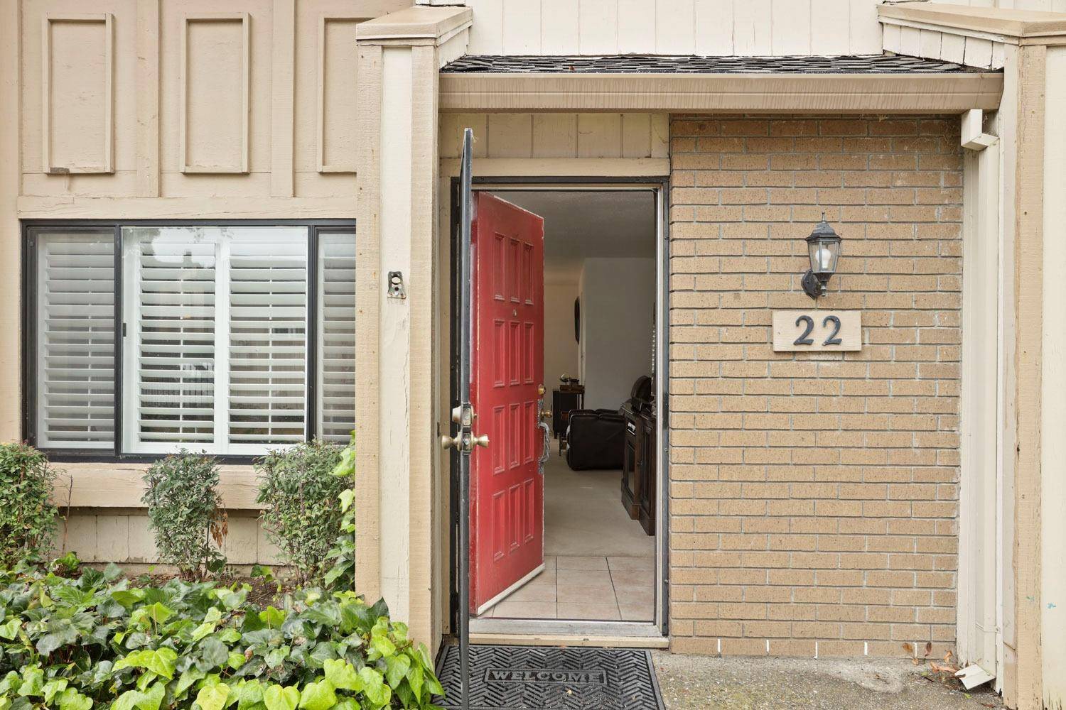 Stockton, CA 95207,22 W Lancaster DR