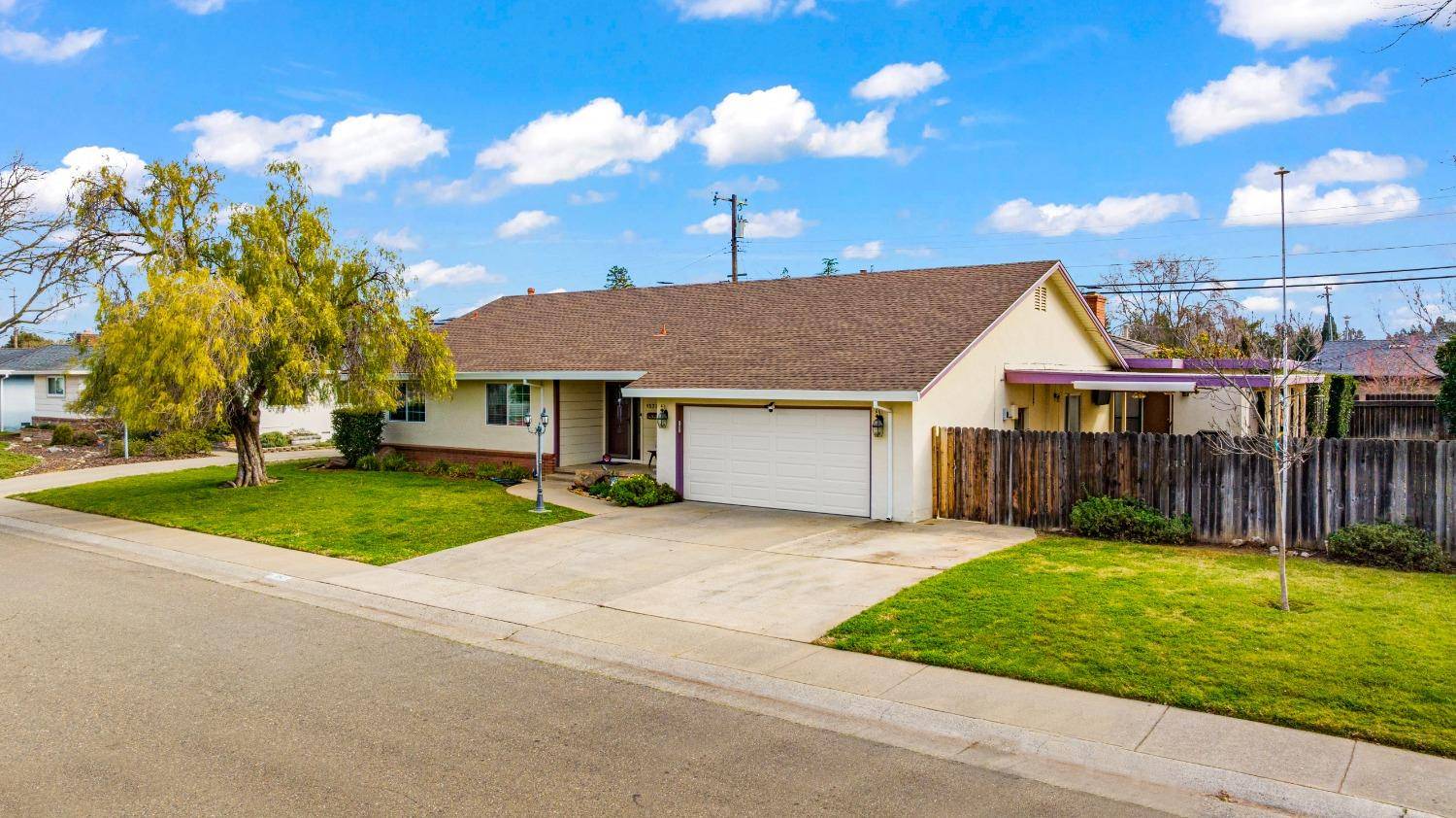 Elk Grove, CA 95624,9521 Sara ST