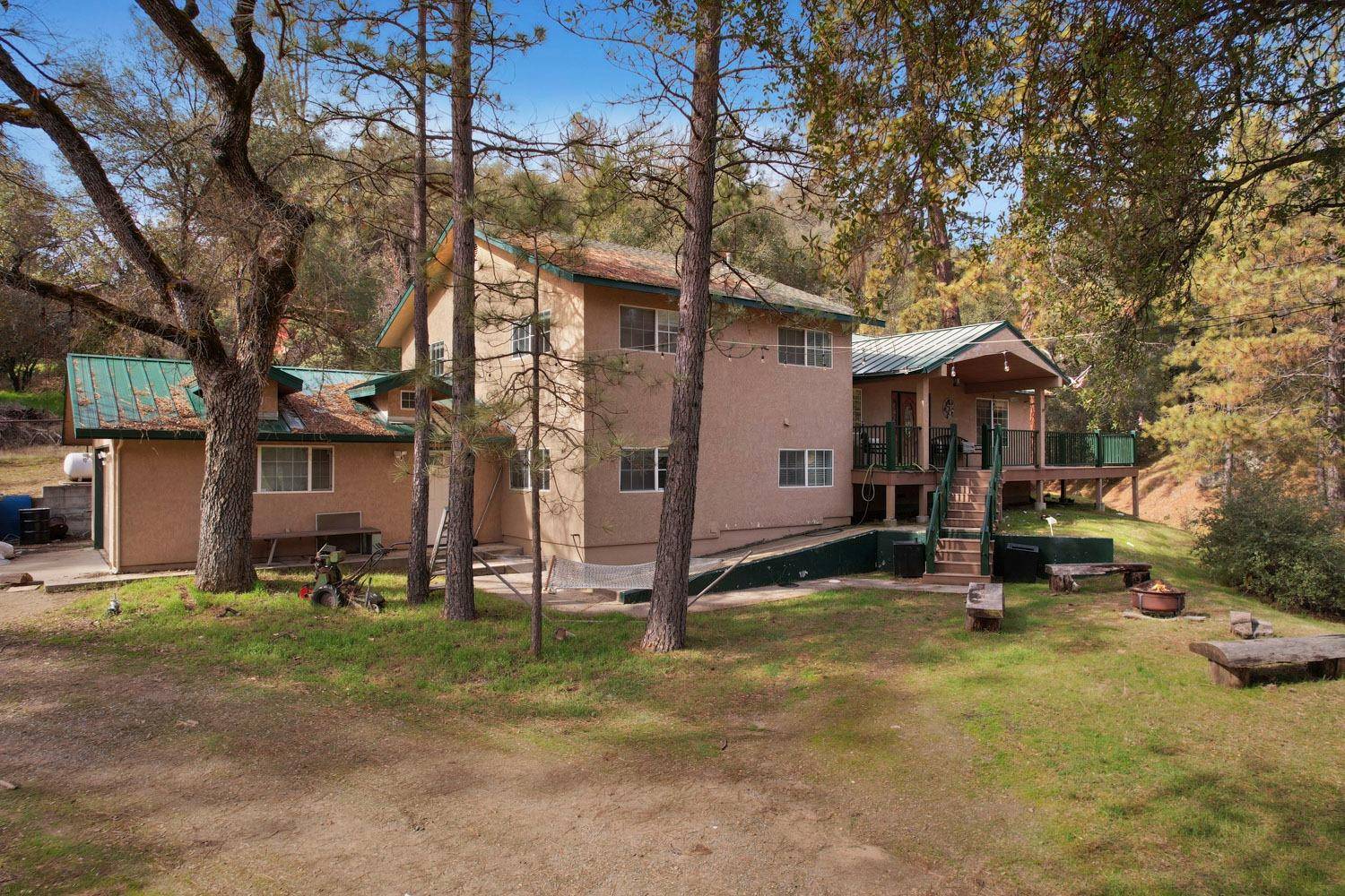 Mariposa, CA 95338,4965 Peak View RD