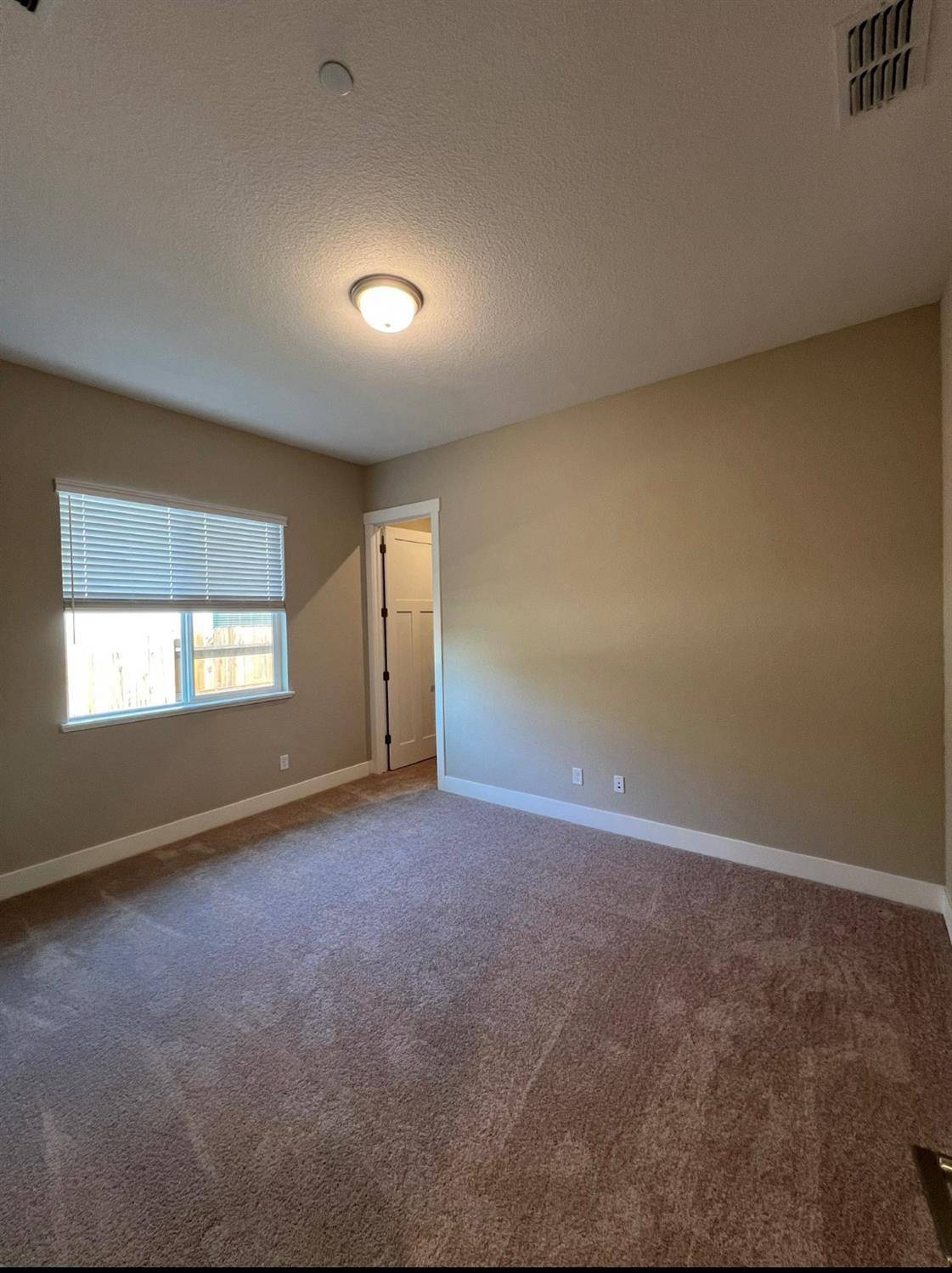 El Dorado Hills, CA 95762,6271 SW Ottawa