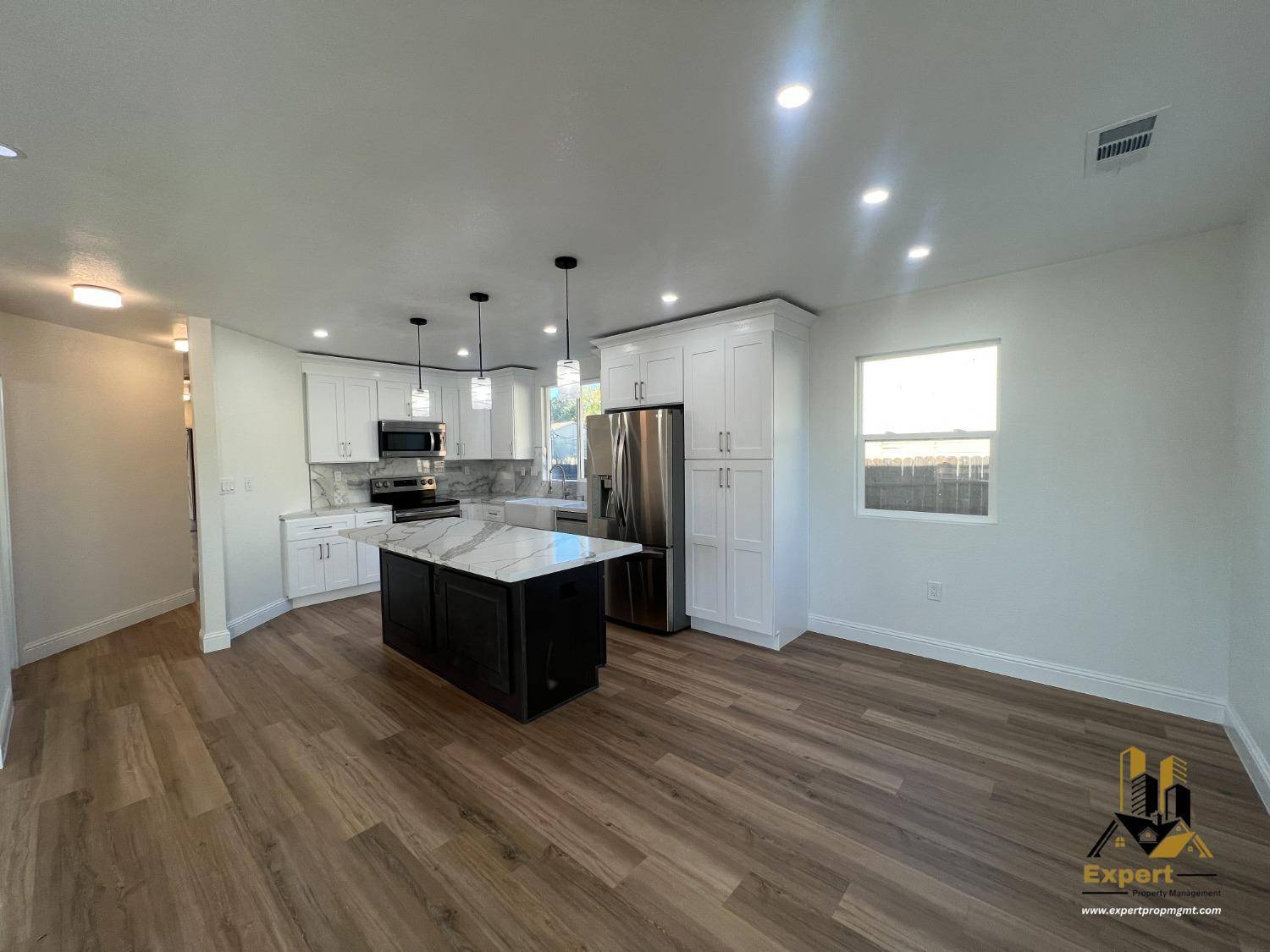 Sacramento, CA 95820,3962 44th ST