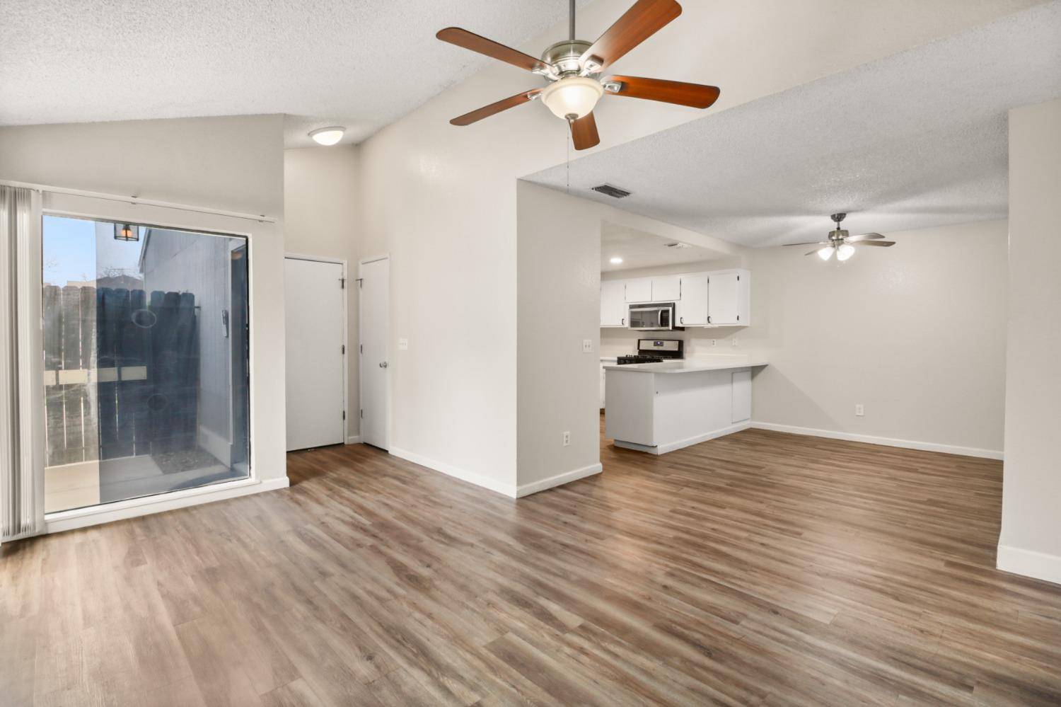 Lincoln, CA 95648,340 R ST