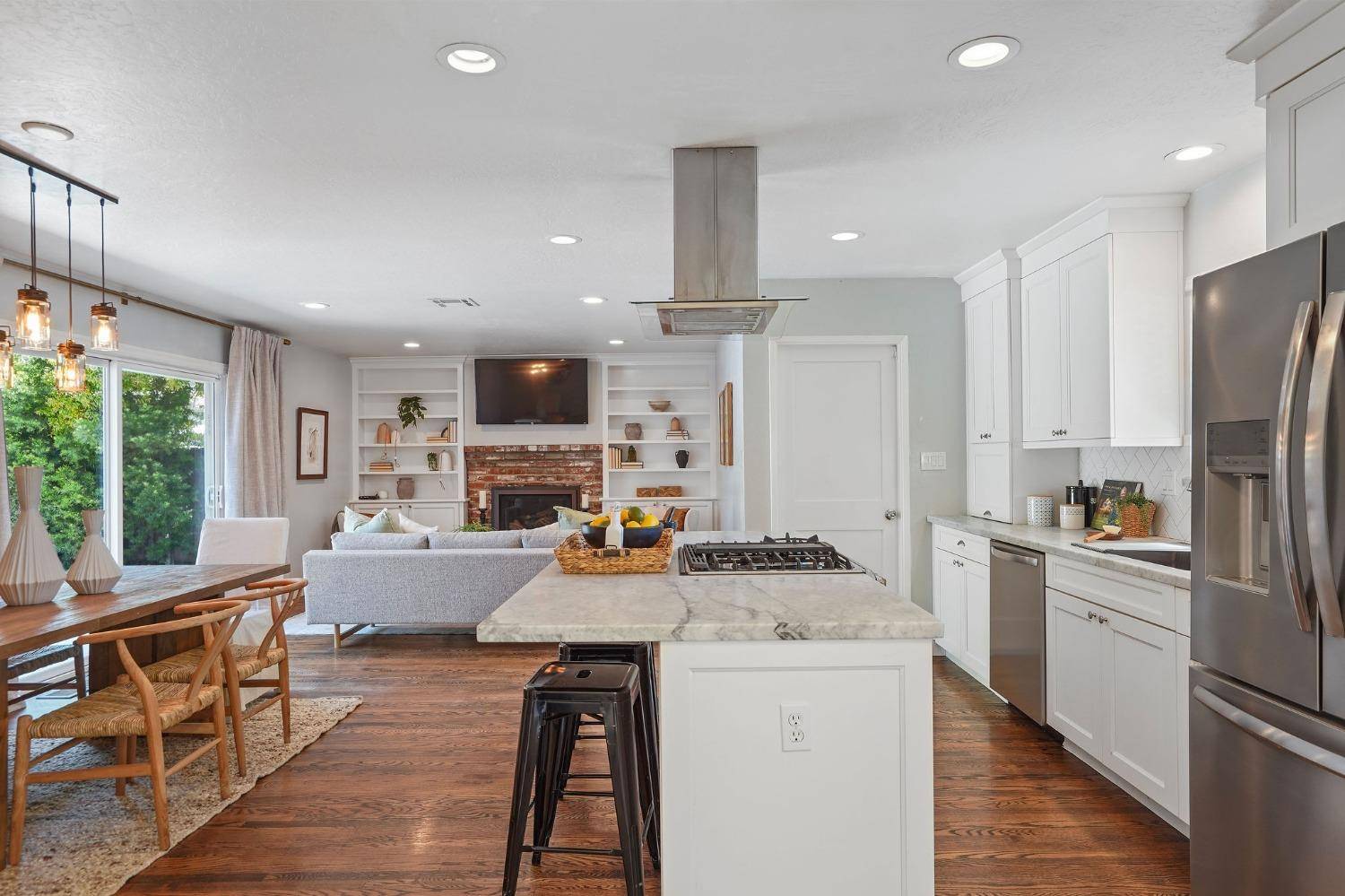 Sacramento, CA 95815,611 Southgate