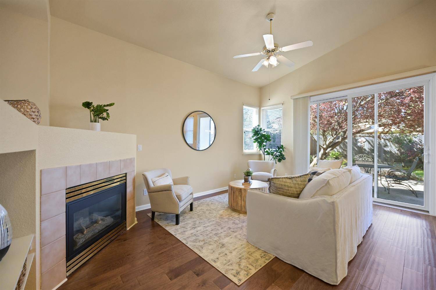 Roseville, CA 95747,1463 Whitstable DR