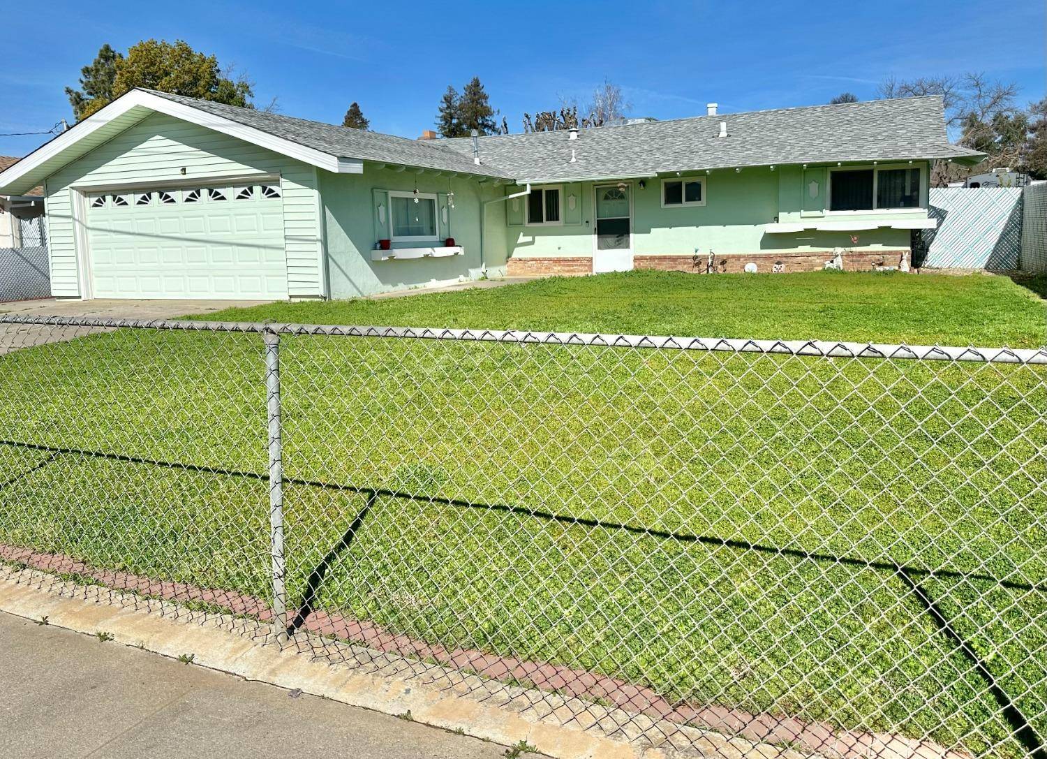 Marysville, CA 95901,1163 Hobart DR