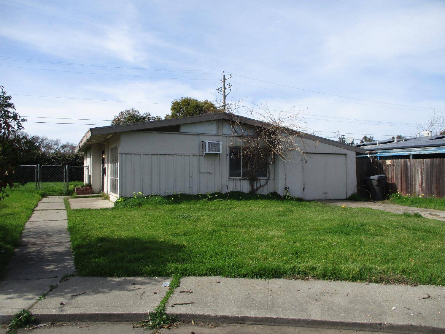 Stockton, CA 95204,3903 Hogue AVE