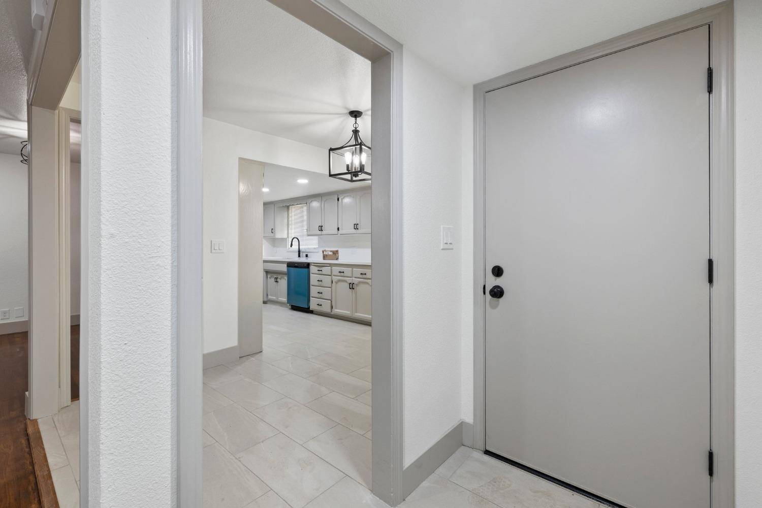 Visalia, CA 93277,4814 W Kaweah AVE