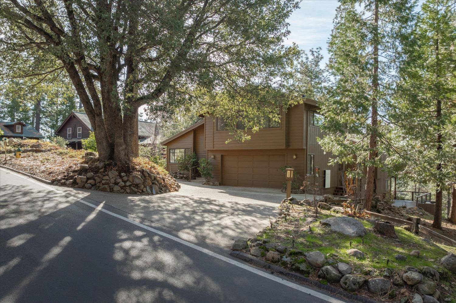 Murphys, CA 95247,839 Forest Meadows DR