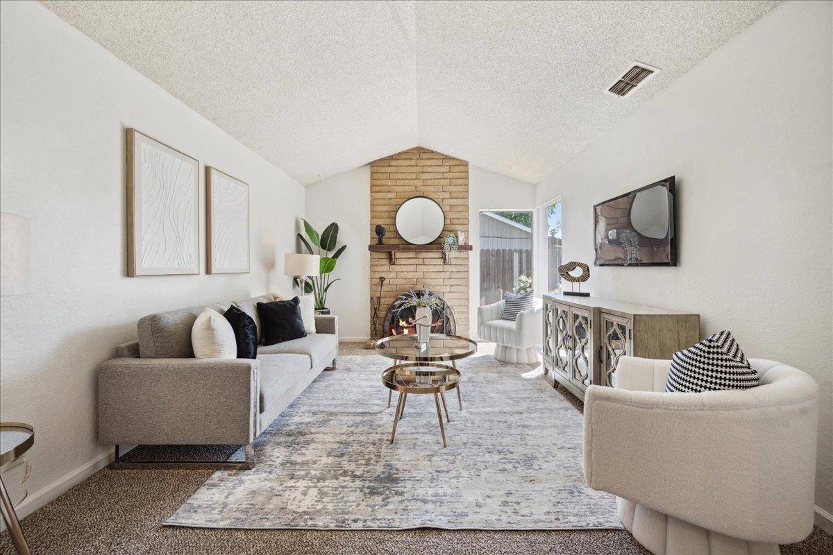 Sacramento, CA 95826,4308 Tallyho DR