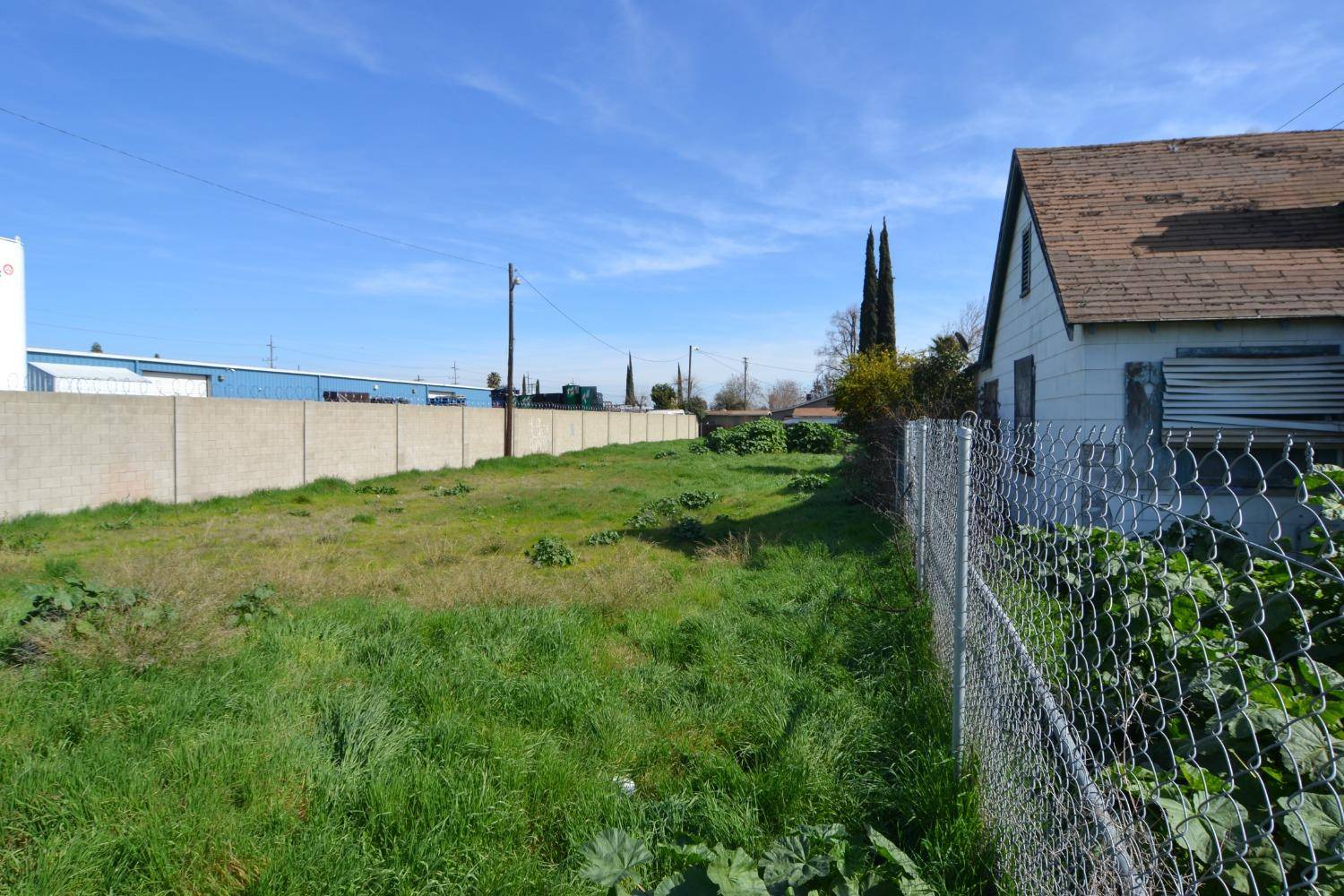 Modesto, CA 95354,240 S Santa Cruz AVE
