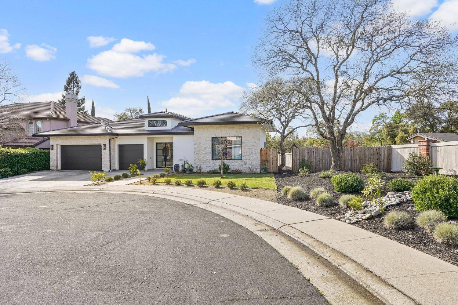 Folsom, CA 95630,153 Chimney Bluff CT