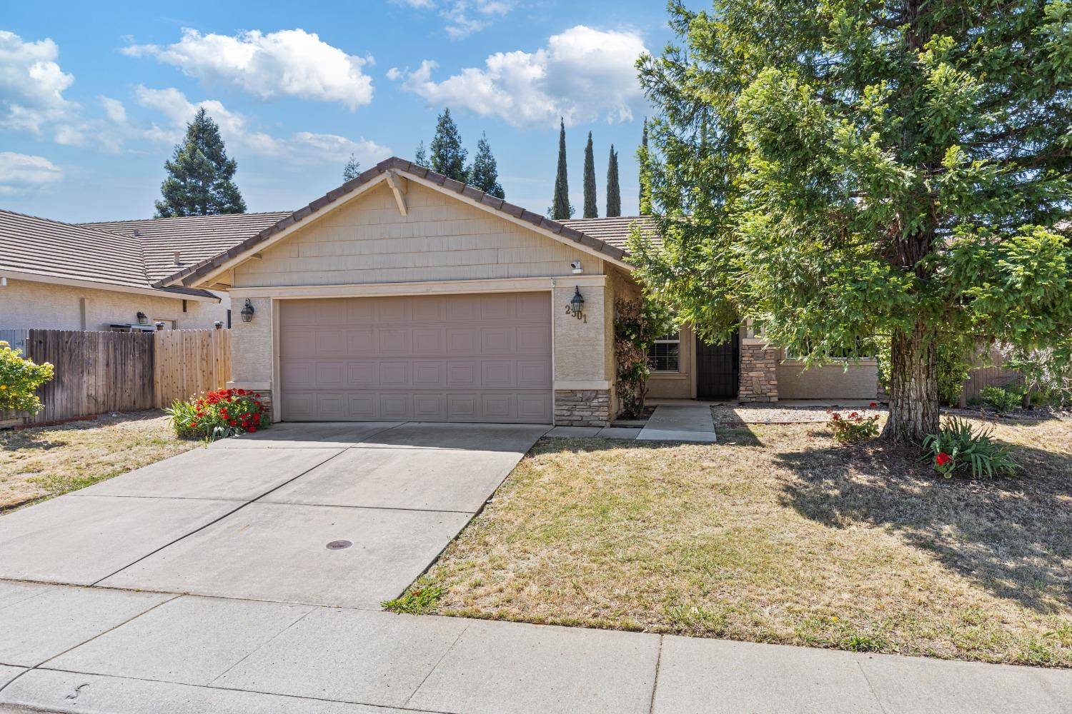 Lincoln, CA 95648,2301 Foxglove WAY