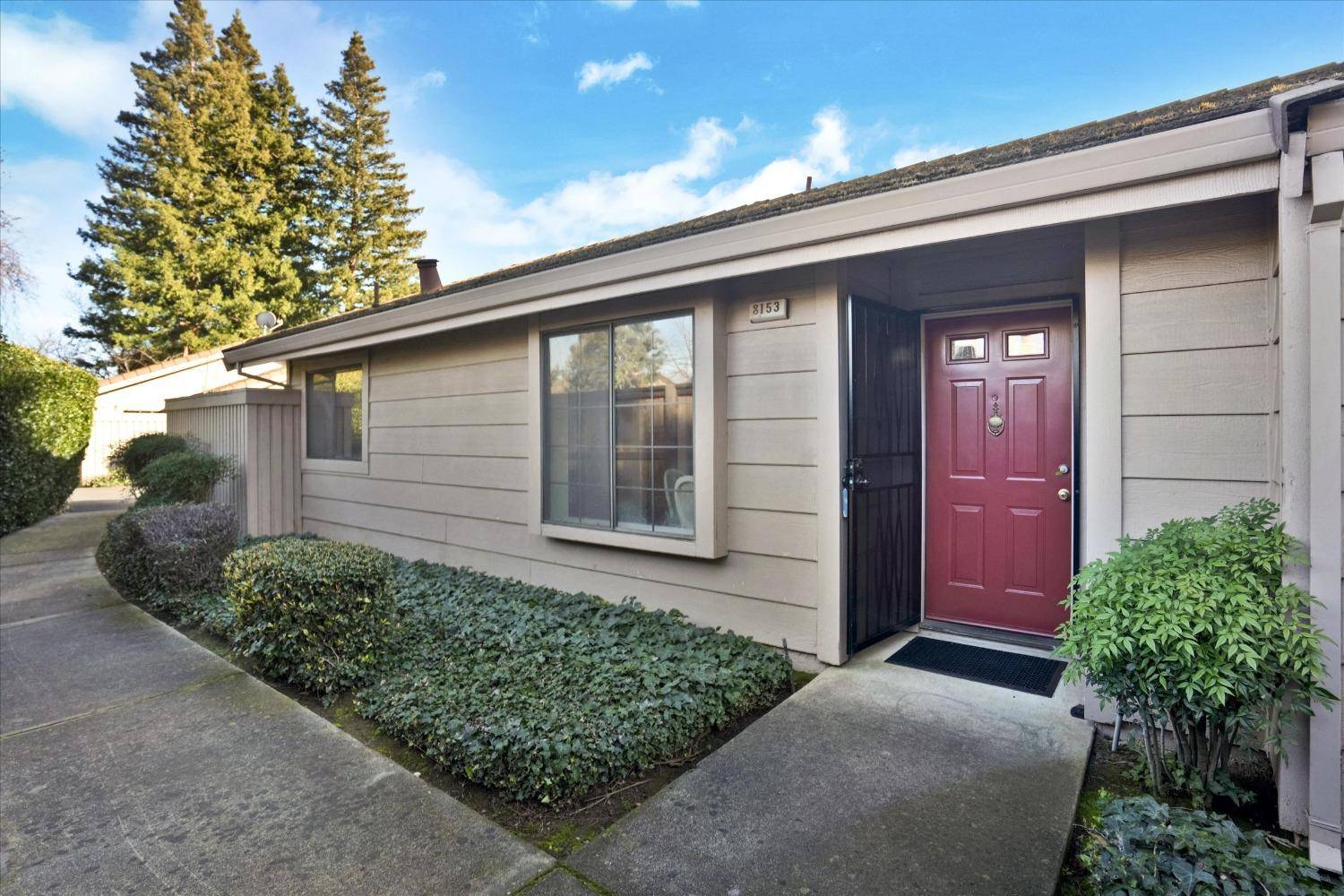 Fair Oaks, CA 95628,8153 Rose Vine LN