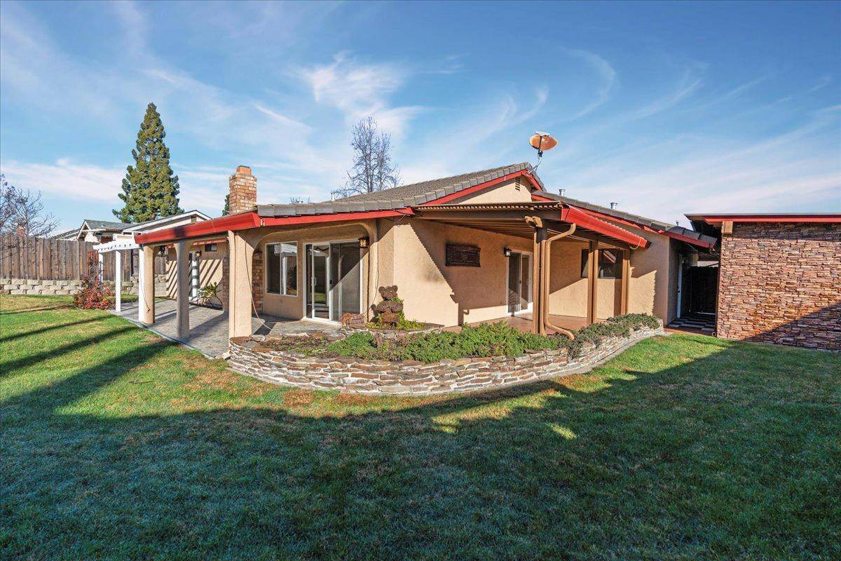 Roseville, CA 95661,1834 Woodacre WAY