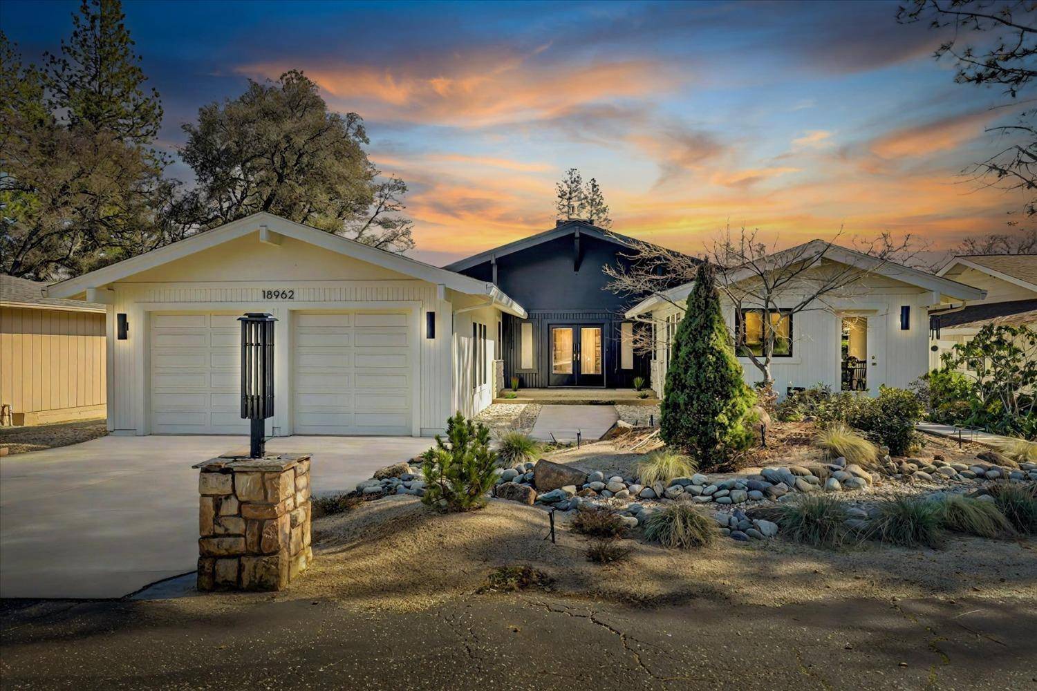 Penn Valley, CA 95946,18962 Lake Forest DR
