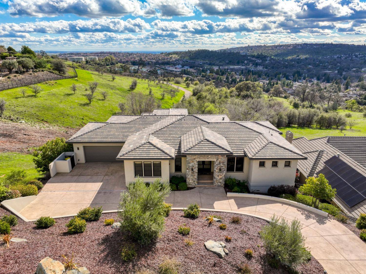 El Dorado Hills, CA 95762,5280 Breese CIR