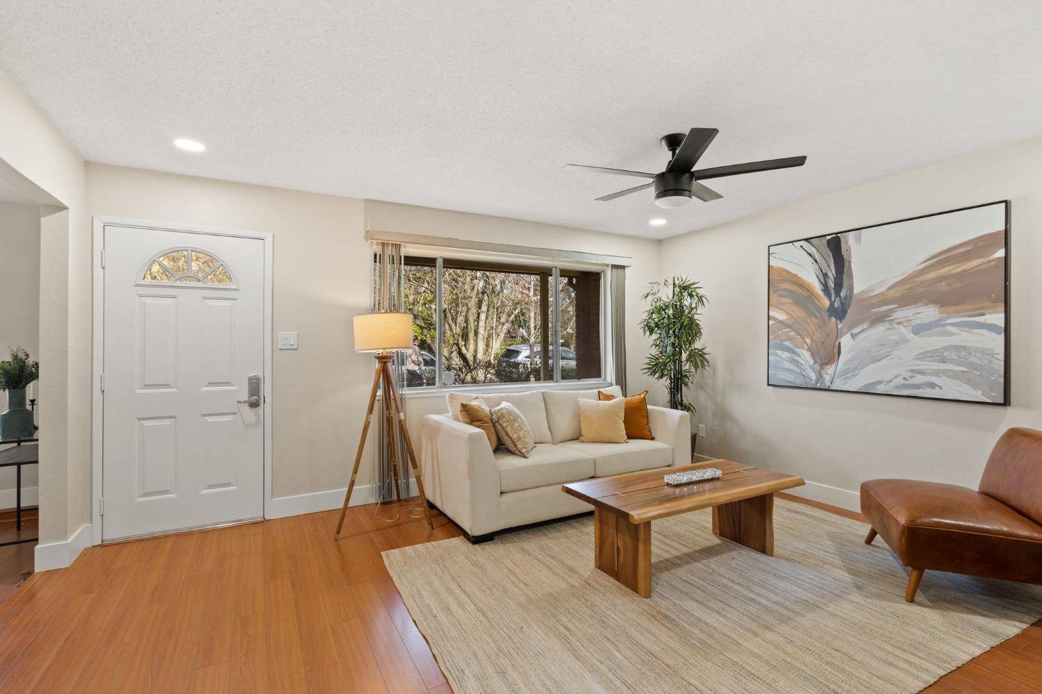 Sacramento, CA 95818,2178 Portola WAY