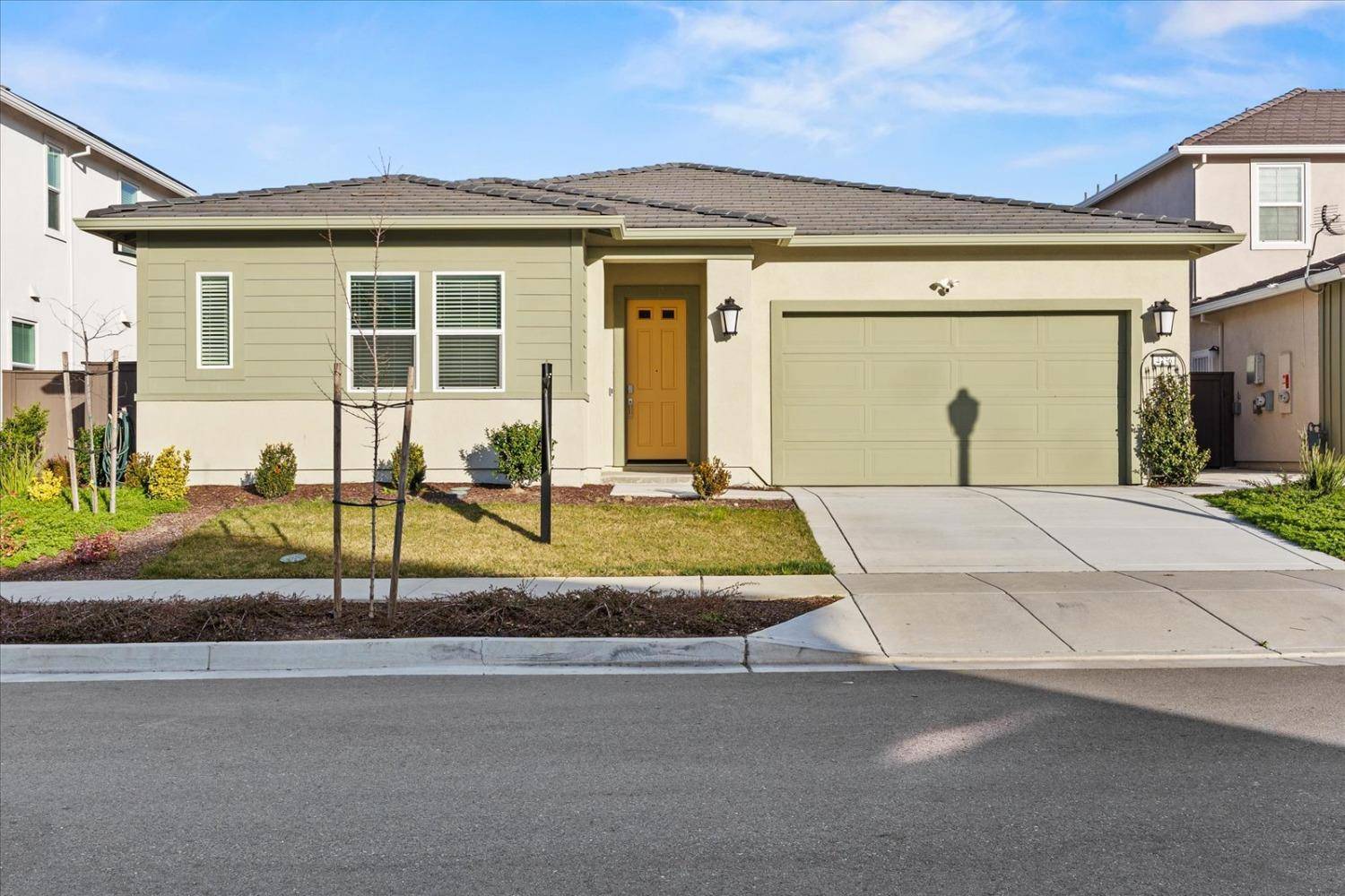 Sacramento, CA 95835,4236 Bellwether WAY