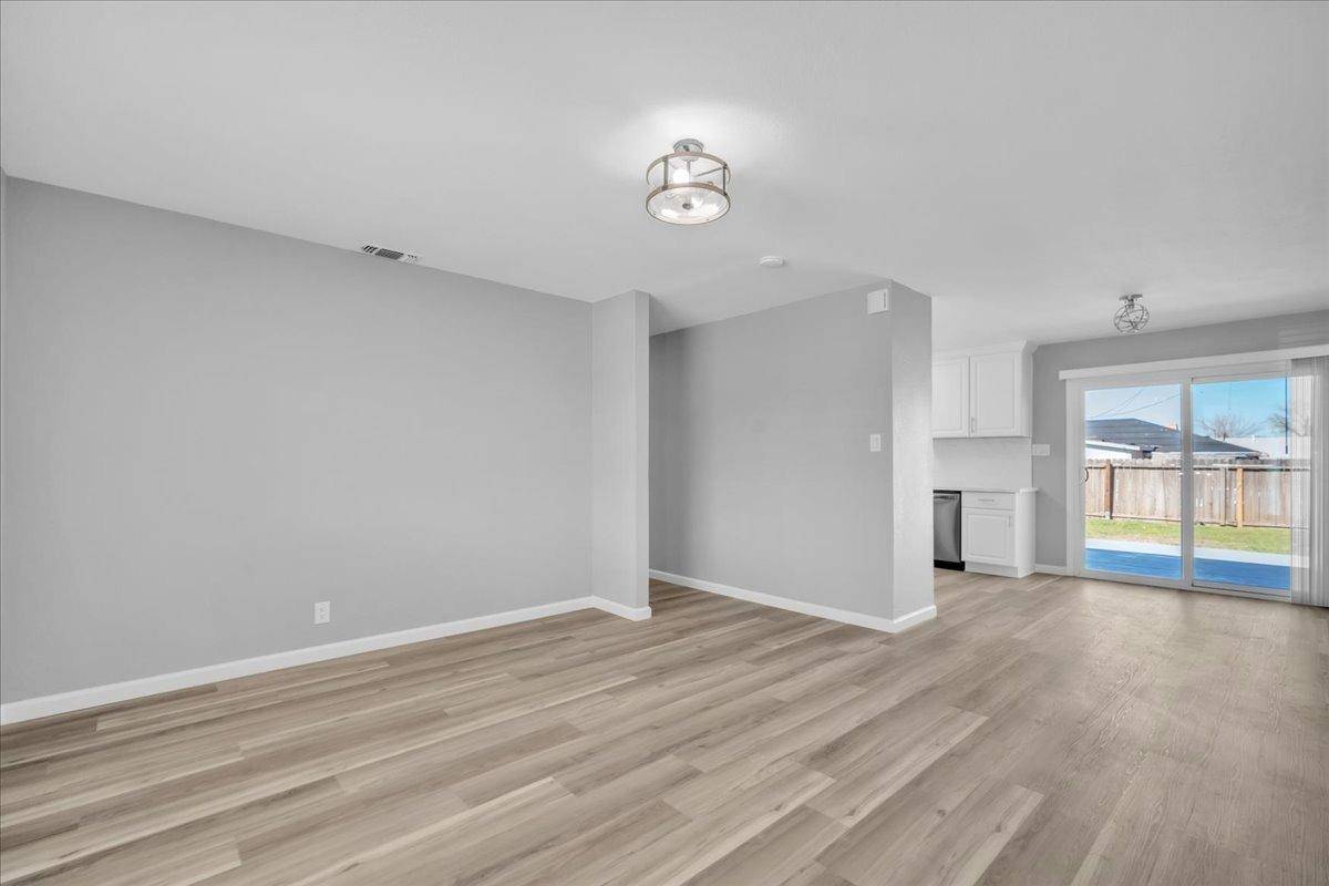 North Highlands, CA 95660,6512 Grattan WAY