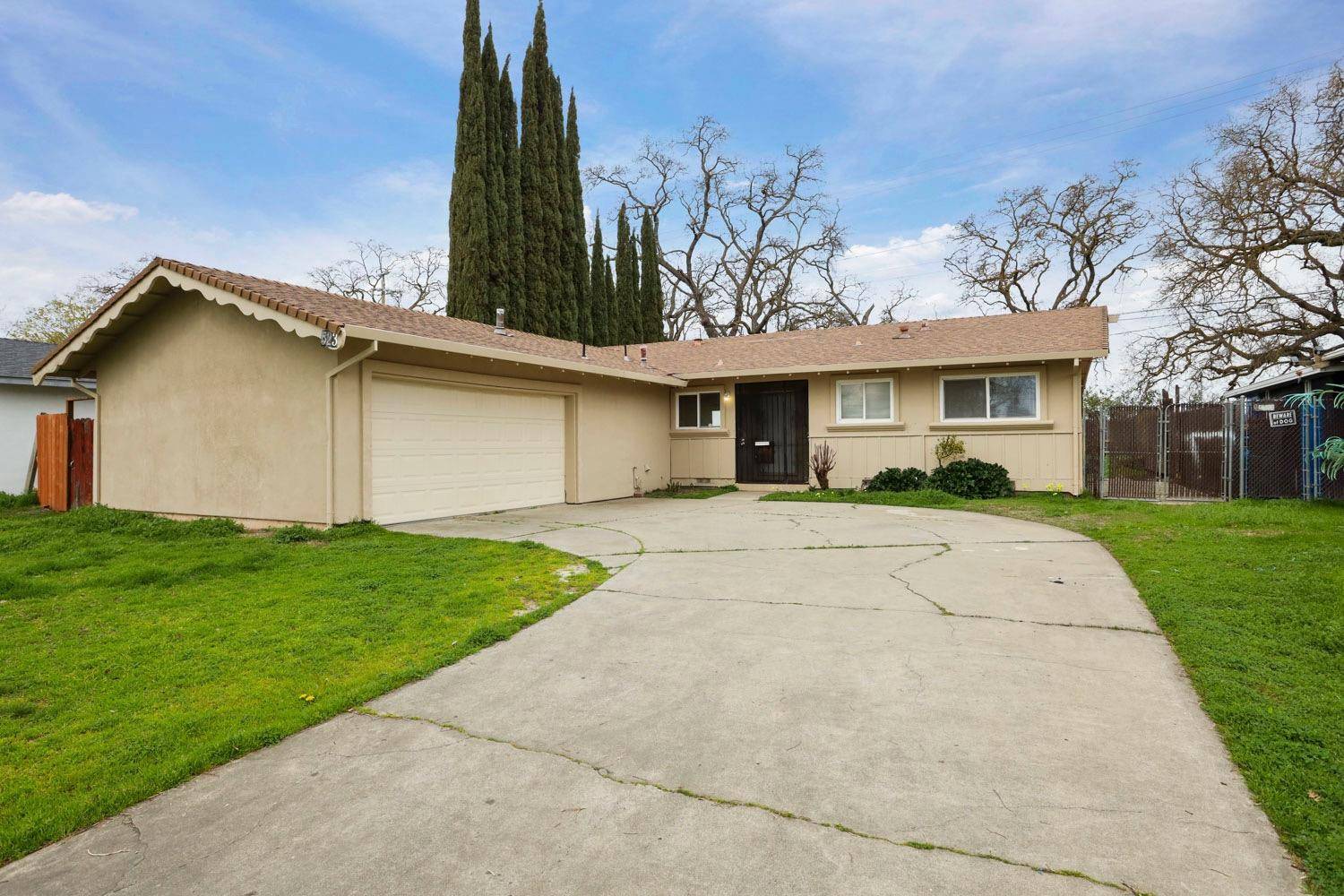 Stockton, CA 95210,523 Morada LN