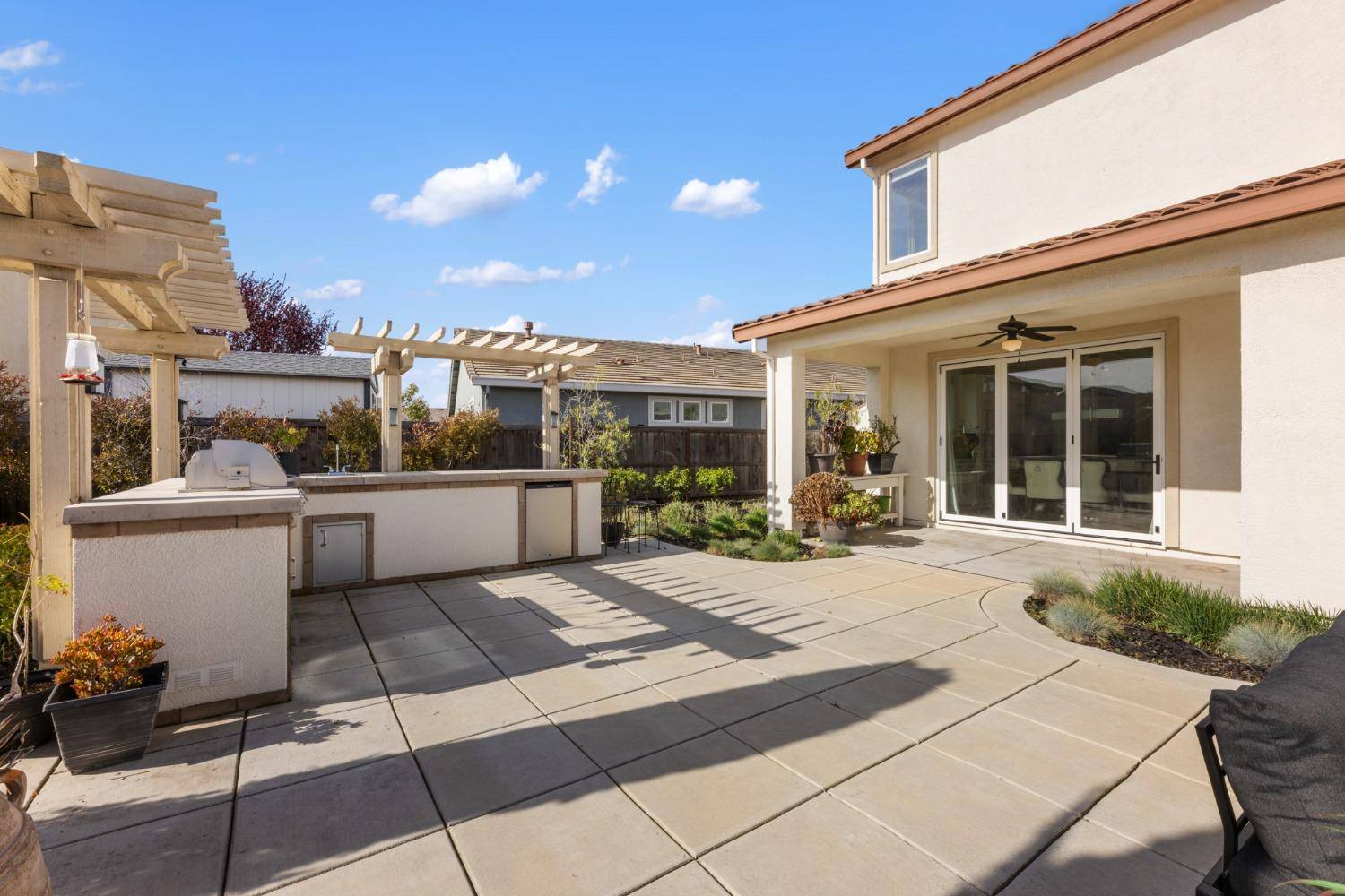 Manteca, CA 95337,2544 Avalon LN