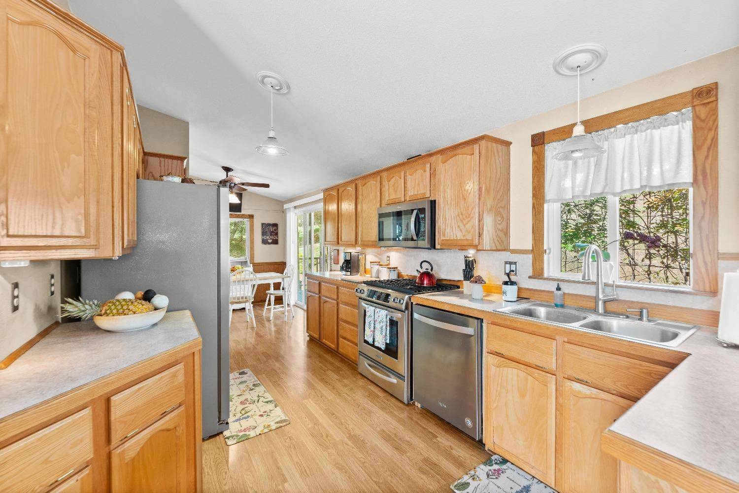Shingle Springs, CA 95682,5570 Connie LN